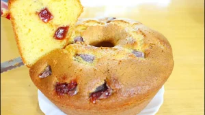 Bolo de Fubá com Goiabada Fofinho e Fácil