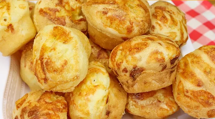 Lanche: Pão de Queijo de Liquidificador, Rápido e Fácil 