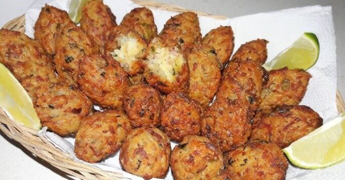 Lanche: Bolinho de Arroz com Presunto