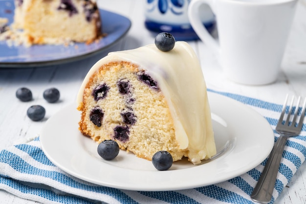 Bolo de Mirtilo com Iogurte: Receita Fácil e Deliciosa 