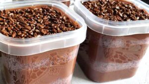 Bolo de Pote de Chocolate Cremoso e Molhadinho