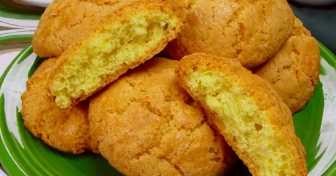 Lanche: Broa de Fubá com Queijo