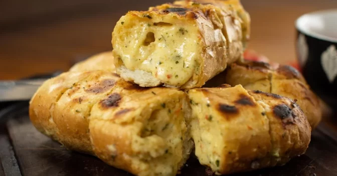 Lanche: Pão de Alho na AirFryer