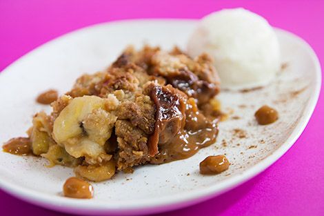 Sobremesa de Crumble Crocante com Banana e Doce de Leite 