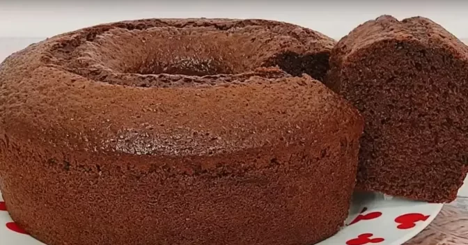 Bolos: Bolo de Chocolate Simples Super Fácil e Fofinho