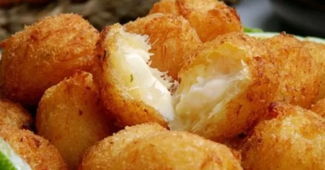 Lanche: Bolinho de Mandioca na Airfryer