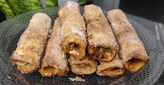 Lanche: Churros com Pão de Forma