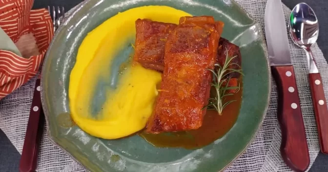 Receitas Rápida e Fácil: Costelinha de Porco com Laranja e Mel