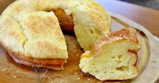 Lanche: Pão de Queijo de Forma