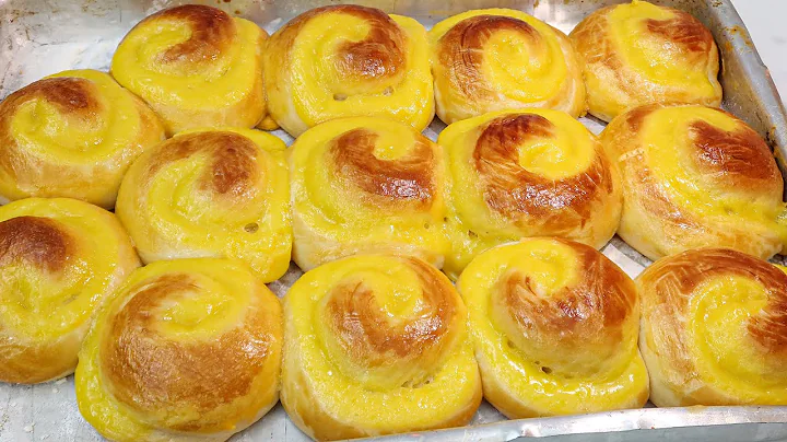 Pão Doce de Padaria com Creme Fácil de Fazer