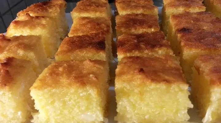 Bolo Mané Pelado (Bolo de Mandioca, Aipim ou Macaxeira) 