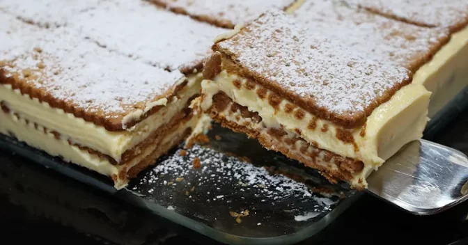 Bolos: Bolo de Bolacha Cremoso com Iogurte: Receita Fácil e Deliciosa Veja