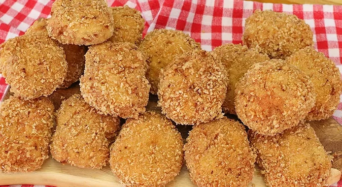 Nuggets caseiros pratico de se fazer