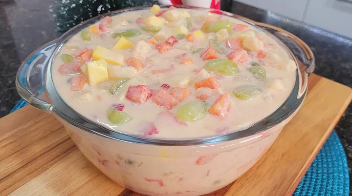 Salada de Frutas Cremosa: Deliciosa para Qualquer Ocasião Veja 