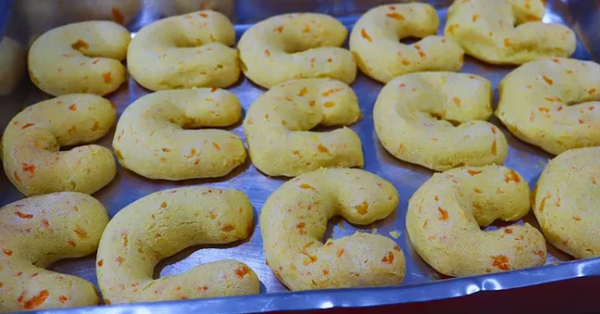 Lanche: Biscoito de Polvilho com Fubá e Queijo Faça Para o seu Café