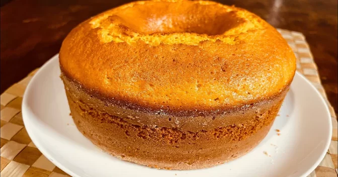 Bolos: Bolo de Cenoura Simples de Liquidificador Fofinho e Delicioso Veja