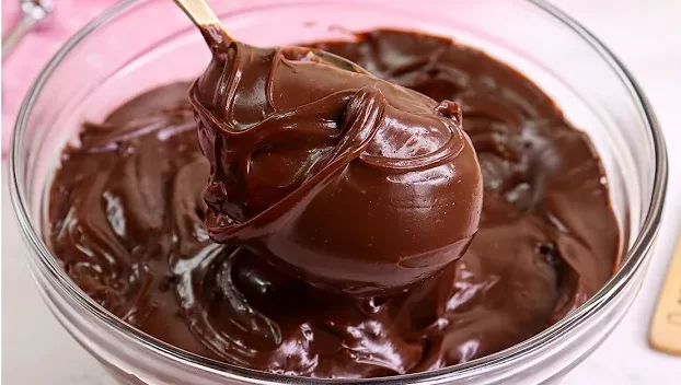 Recheios: Recheio Trufado de Chocolate, Perfeito para Você Colocar no seu Bolo