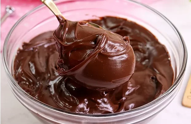 Recheios: Recheio Trufado de Chocolate, Perfeito para Você Colocar no seu Bolo 