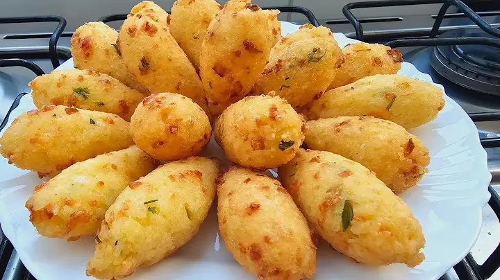 Bolos: Bolinho de Arroz Simples, Sequinho e Fofinho 