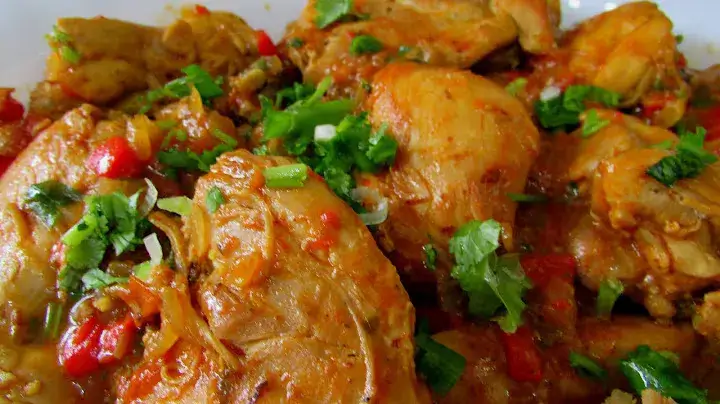 Frango ao Molho Simples e Suculento para um Almoço Perfeito