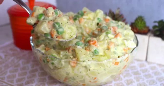 Receitas Rápida e Fácil: Salada de Maionese Verde, Sabor e Versatilidade para suas Refeições