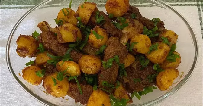 Receitas Rápida e Fácil: Costelinha Suína com Batata na Panela de Pressão Perfeita para o Almoço