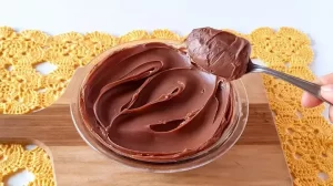 Recheio de Chocolate Fácil com 3 Ingredientes já Faça