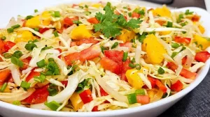 Salada Leve de Repolho para o seu Almoço