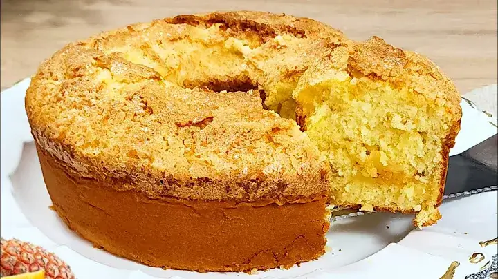 Bolo de Abacaxi Simples: Esse Bolo é Fácil de Fazer e é Delicioso