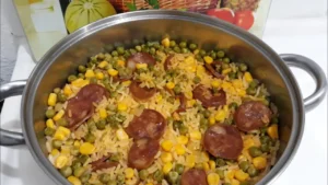 Arroz com Calabresa Gostoso e Saboroso: Receita Rápida para Qualquer Dia