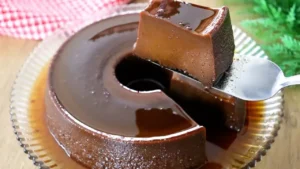 Pudim de Chocolate Cremoso e Fácil: Aprenda a Fazer Essa Delícia em Casa