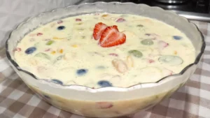Salada de Frutas Cremosa, Salada Fácil para Refrescar o Seu Dia