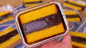 Slice Cake de Cenoura com Chocolate, Bolo Perfeito que Vai com Um Bom Cafezinho