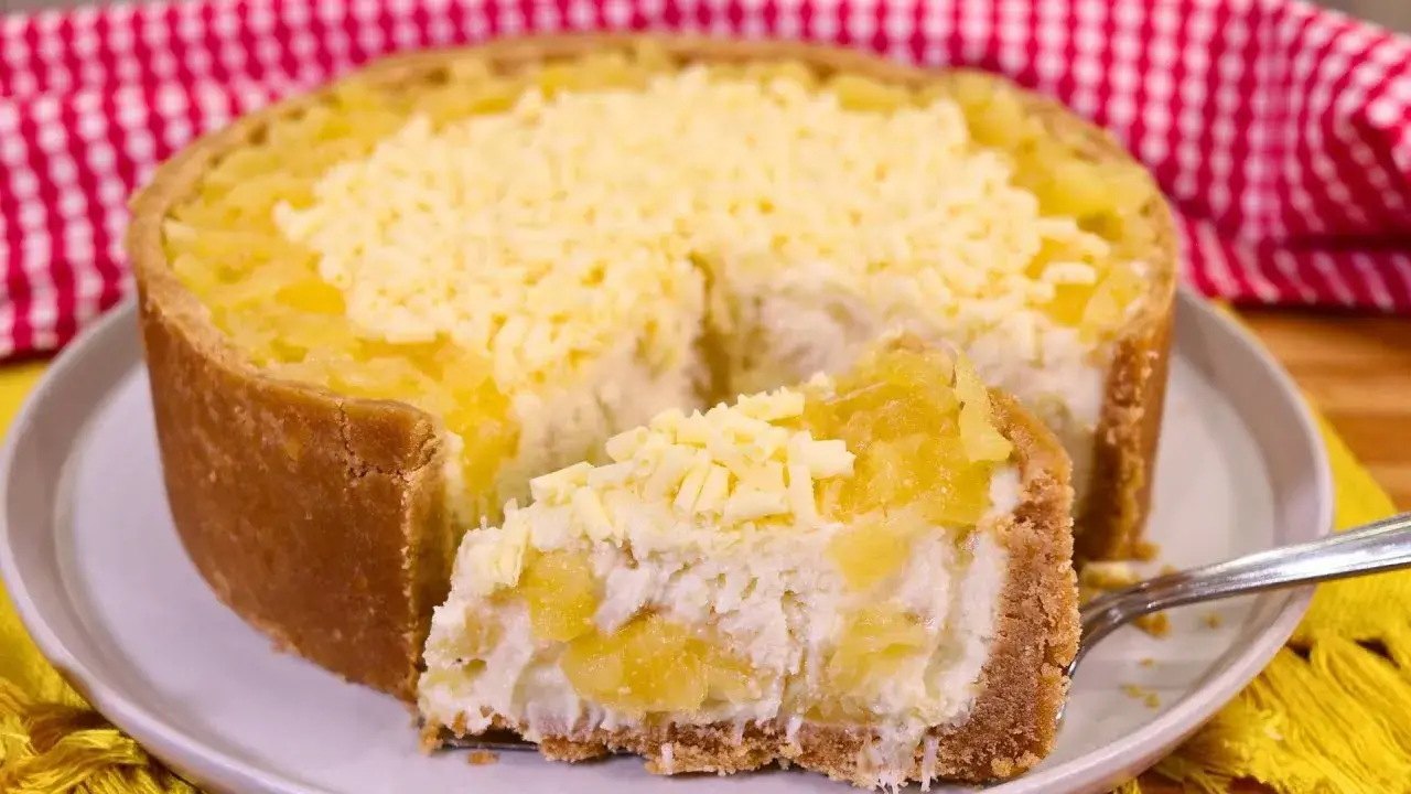 Torta de Coco com Abacaxi: Receita Fácil e Deliciosa para Fazer Hoje Mesmo