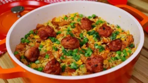 Arroz Temperado com Linguiça Toscana: Uma Delícia Fácil em Apenas Uma Panela