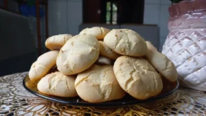 Bolachinhas de Fubá e Polvilho com Leite Condensado: Delícia Crocante que Derrete na Boca