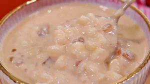 Canjica com Doce de Leite e Amendoim Cremosa: Uma Receita de Sabor Inesquecível