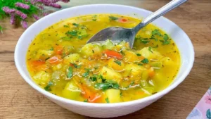 Sopa de Legumes Saudável: A Receita Caseira que Alimenta e Acalma o Estômago