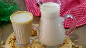 Bebida Quente de Amendoim: O Segredo das Festas Juninas para Aquecer o Inverno