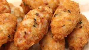 Bolinho de Arroz Crocante e Saboroso: Um Jeito Simples de Aproveitar Sobras