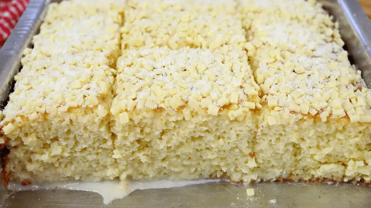 Bolo Molhadinho de Liquidificador: Receita Simples para um Bolo Fofinho e Suculento