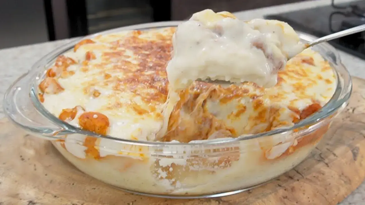 Frango Cremoso de Travessa: Um Clássico Repleto de Sabor e Facilidade