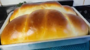 Pão Caseiro Fofinho para Dias Frios: Aprenda a Receita que Cresce Mesmo no Inverno
