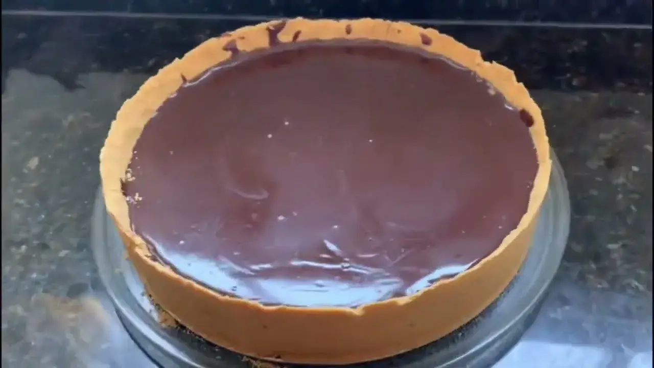Torta de Chocolate Twix com Caramelo, Um Clássico Incrível para Fazer em Casa