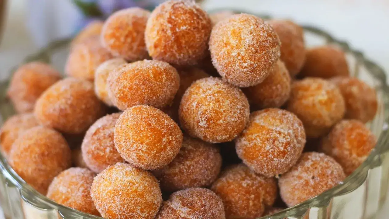 Bolinho de Vinagre Frito com Açúcar e Canela: Receita Tradicional e Fácil