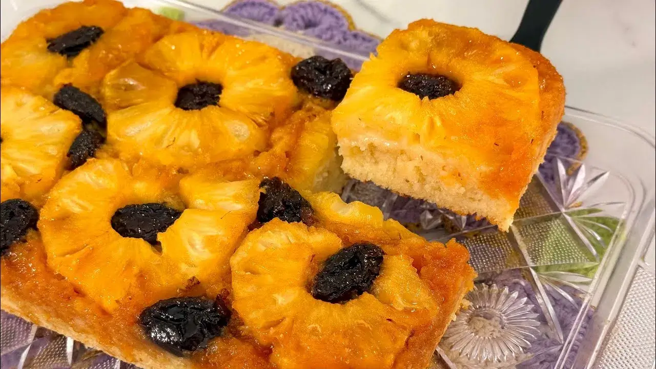 Bolo de Abacaxi com Massa de Iogurte Fofinha e Saborosa