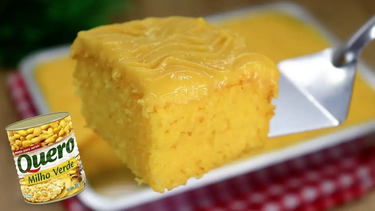 Bolo de Curau com Milho de Latinha: Receita Cremosa e Fofinha em Camadas