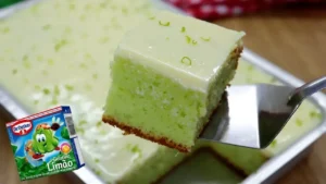 Bolo de Gelatina de Limão Fofinho e Fácil de Fazer