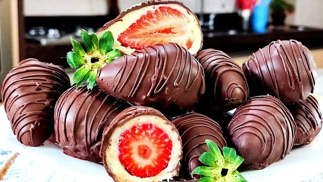 Bombom De Morango Com Leite Ninho: Aprenda A Receita Deliciosa E Simples De Fazer
