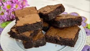 Brownie Com Casquinha Crocante: Receita Fácil Com Chocolate em Pó